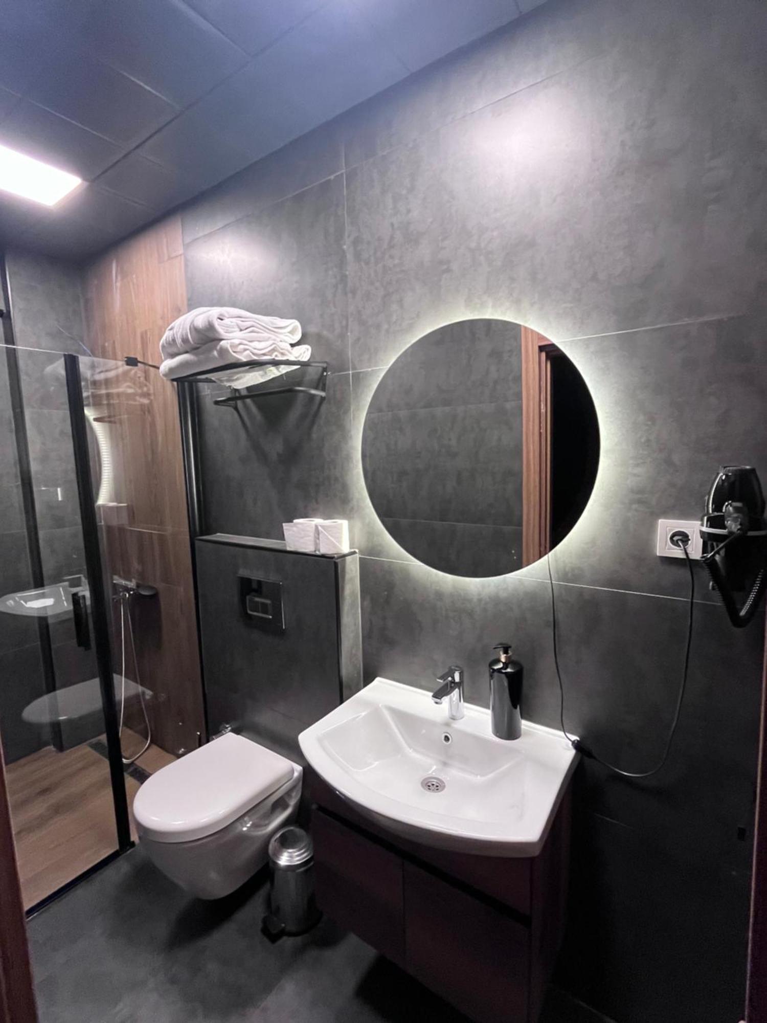 Yakamoz Apartament *